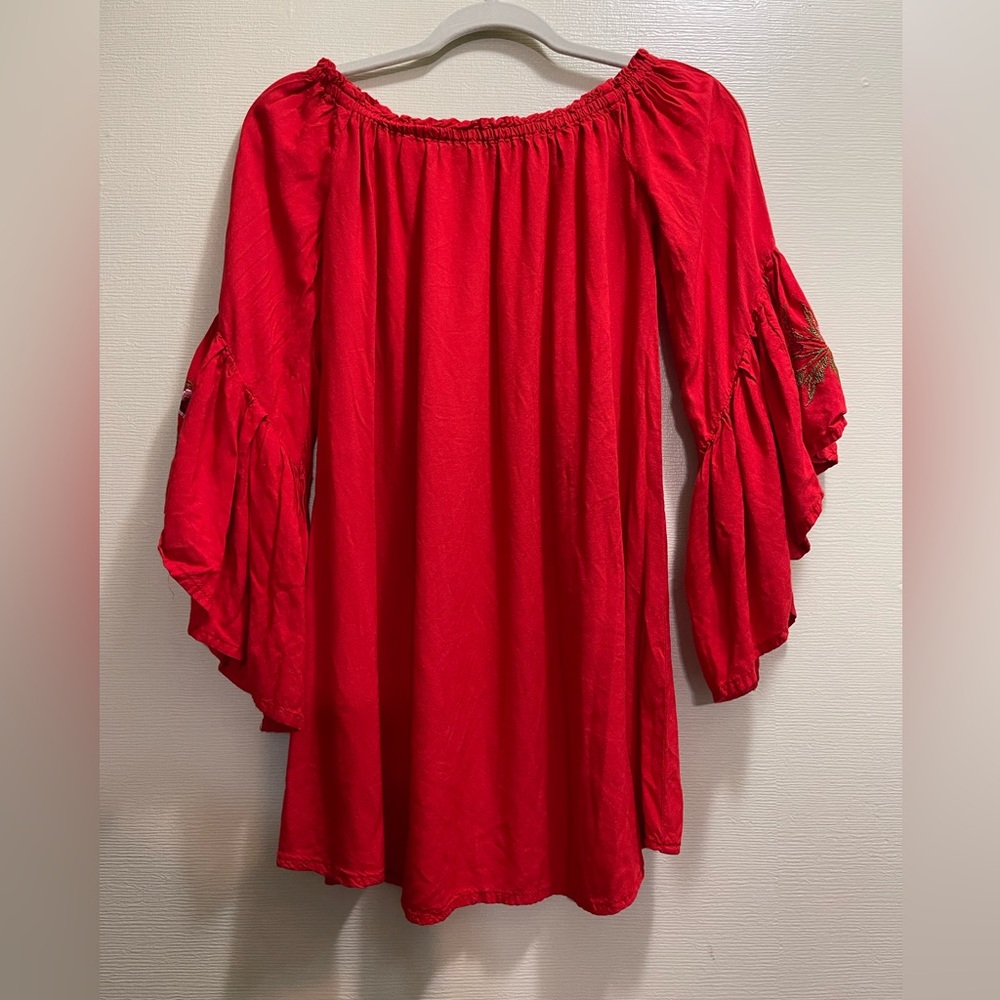 Feathers Southwestern Trumpet Sleeve Embroidered Tunic Blouse 3/4 Flare